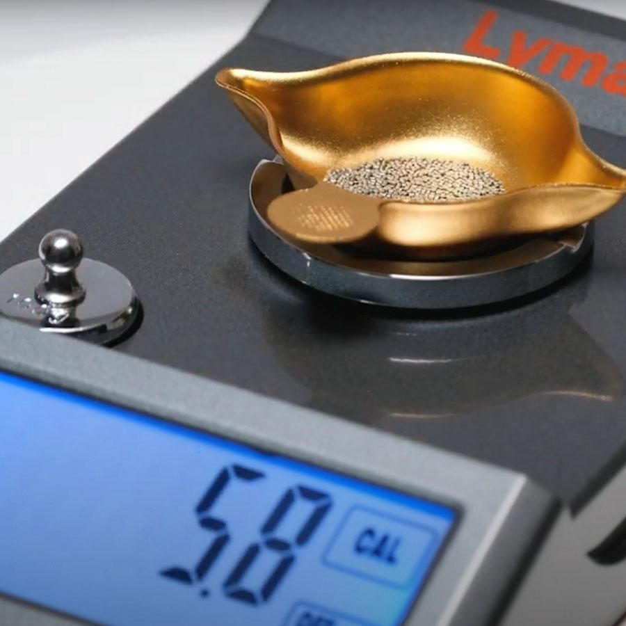 Lyman Products Pro-Touch 1500 Desktop Reloading Scale view 4