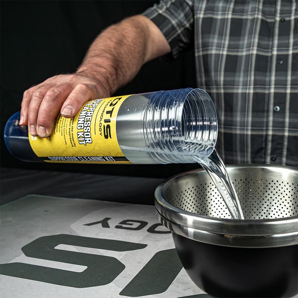 Otis Suppressor Cleaning Fluid Concentrate 16 oz Bottle view 2