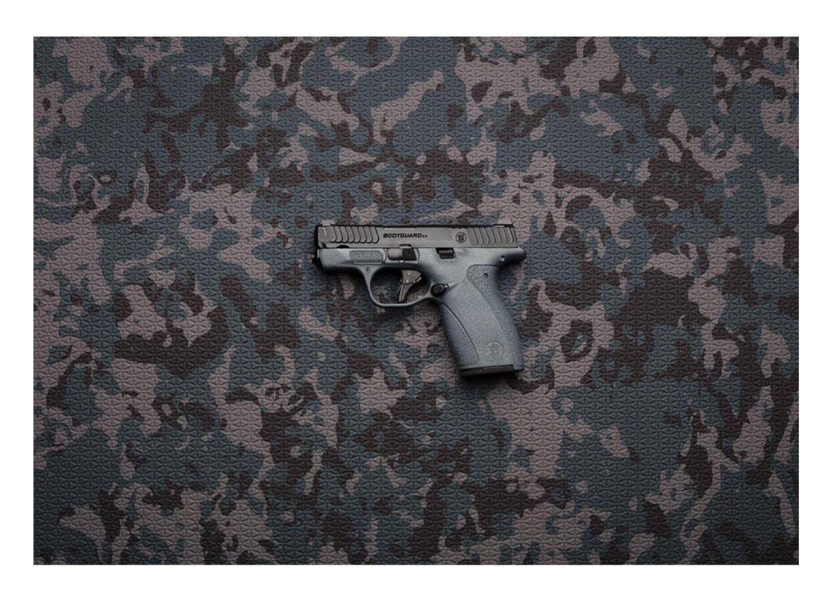 Smith Wesson S W Exclusive Blue Titanium M P Bodyguard 2.0 No Thumb Safety view 6
