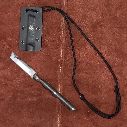 Templar Knife Neck Black Powder D2 Tanto Silver