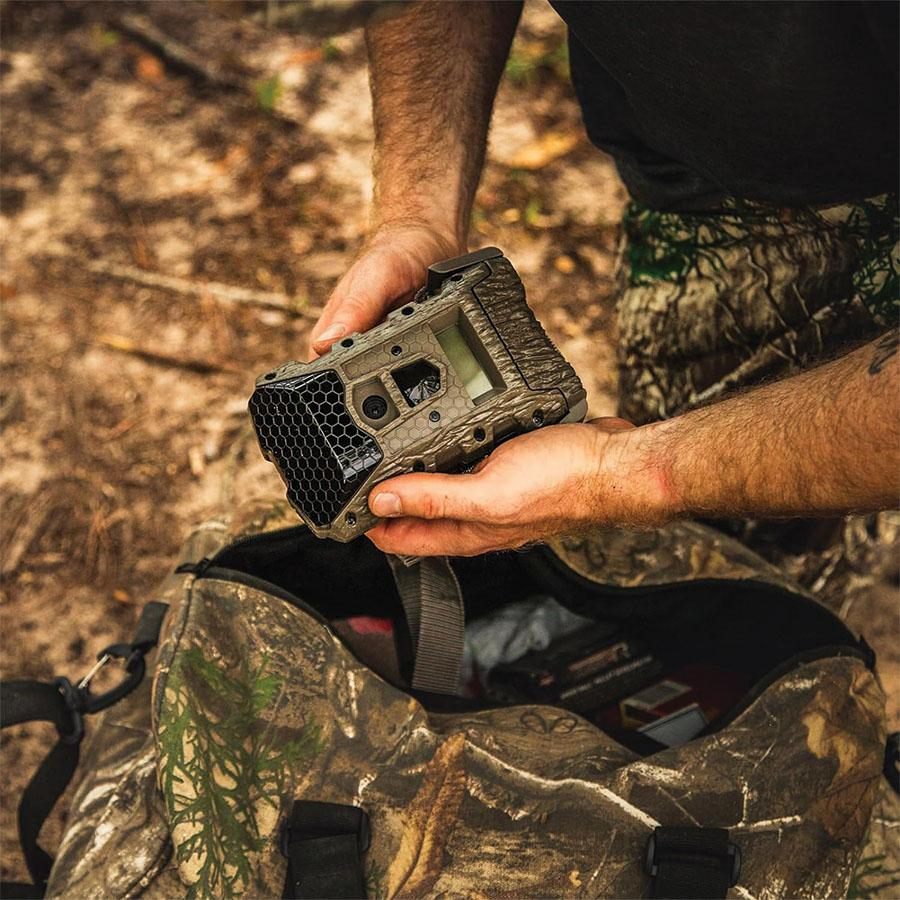 Gsm Wildgame Innovations Wraith Family Friend Sharable Trail Camera 18MP IR