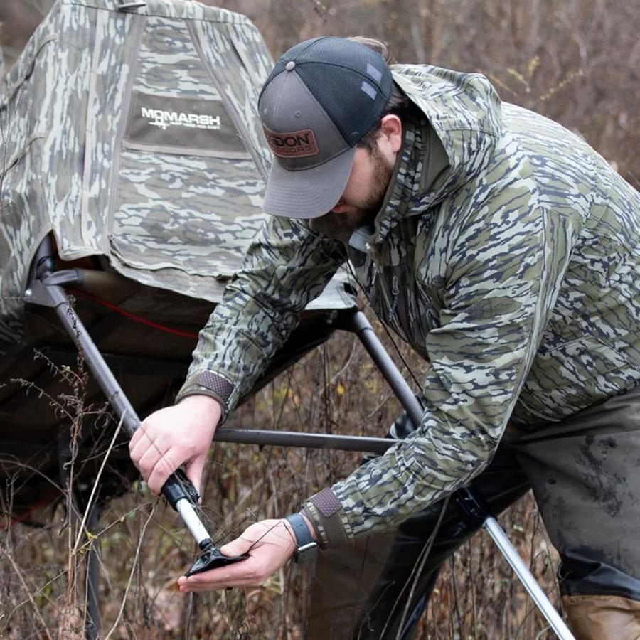 Higdon Outdoors Invisilab Dog Blind Mossy Oak Original Bottomland view 2