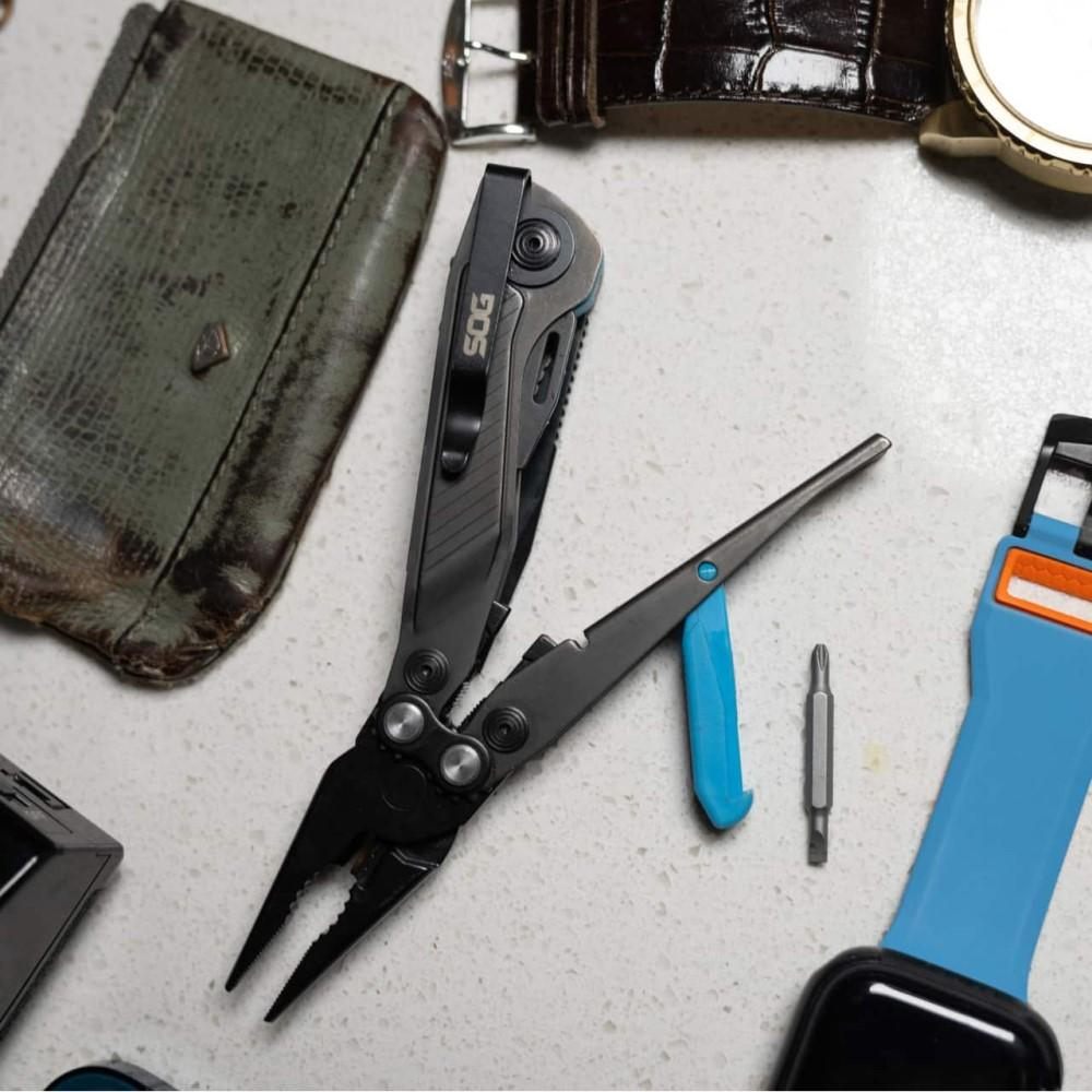 Sog Specialty Knives Flash MT Multi-Tool Urban Grey Cyan