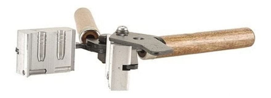 Lee Precision Reloading Mold DC C277-135-RF Double Cavity .277 Diamer Grain