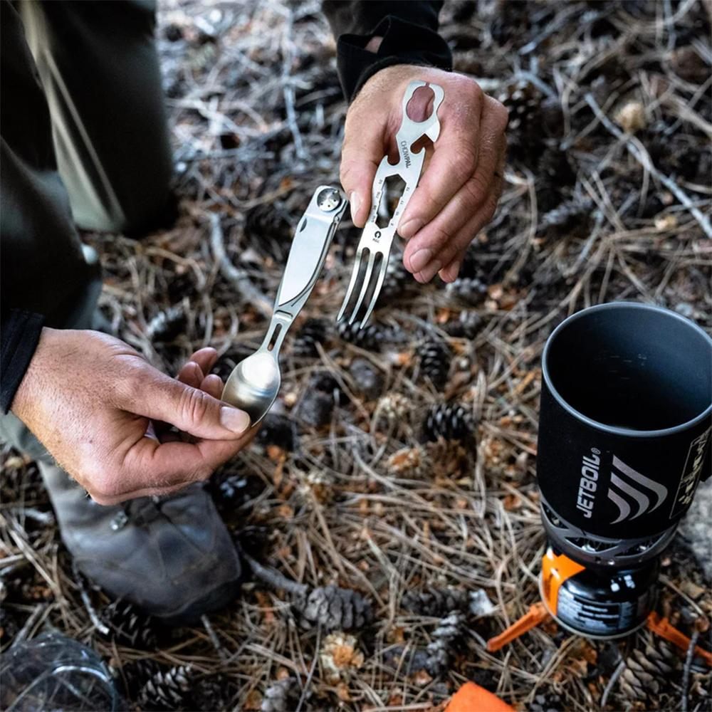 Outdoor Edge Chowpal Mealtime Multitool W/Knife Orng Pouch