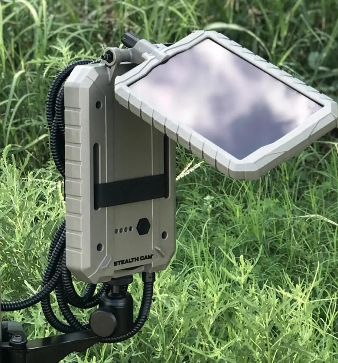 Stealth Cam Durable Sol-Pak Battery Pack, 12V Power Panel, Rechargeable 10f view 2