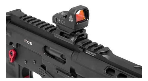 UTG OP3 Micro, Red 4 MOA Single Dot, RMR Footprint view 4